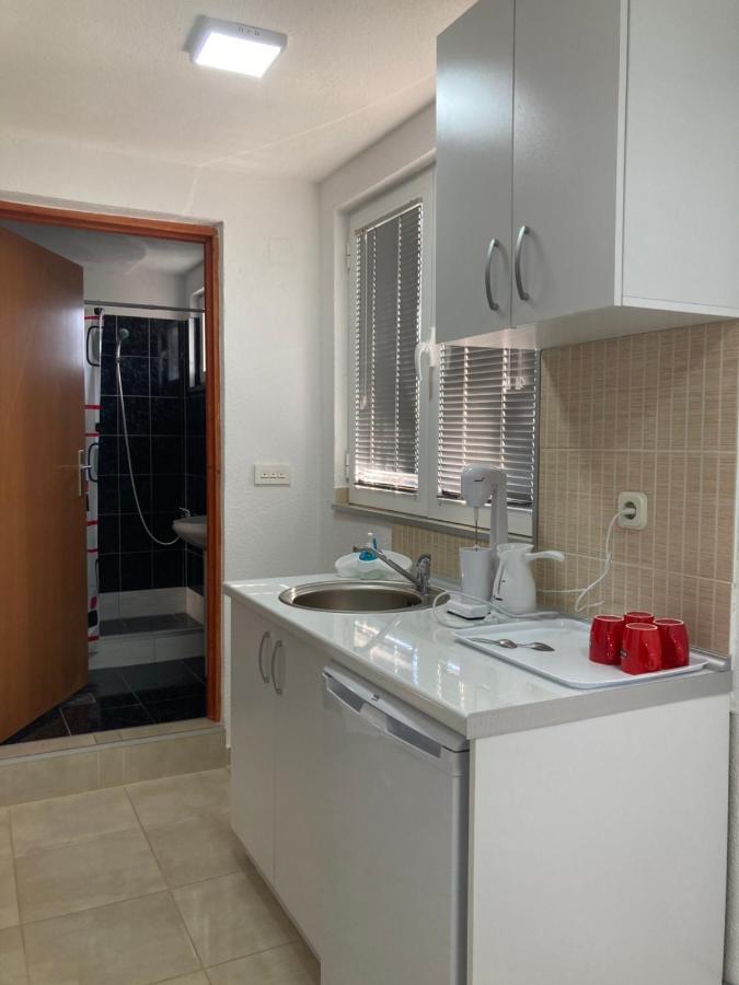 Tiki Apartments Gevgelija Exterior foto